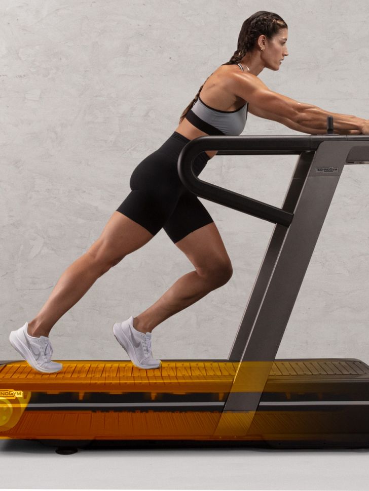Беговая дорожка TechnoGym Run HIIT